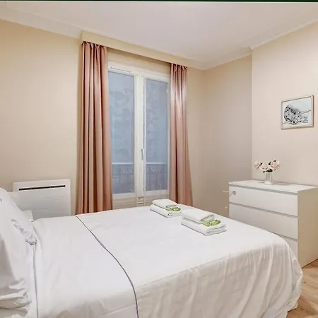 Apartment Bm-evasion Parisienne Tranquillite Au Marais Paris